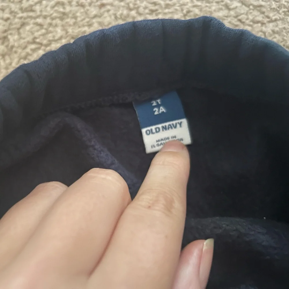 Two pairs of old navy toddler track pants - Picture 3 of 3